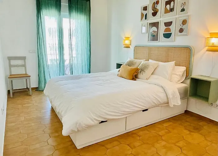 Bright, Modern & Central Apartment In Lagos, Algarve