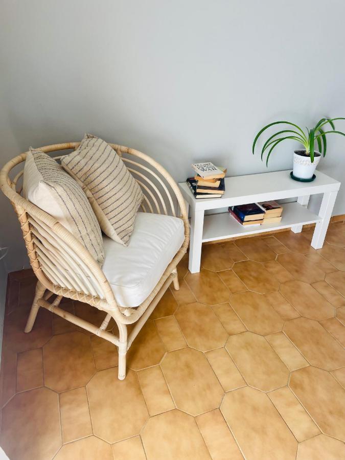 Bright, Modern & In Lagos, Algarve Apartment